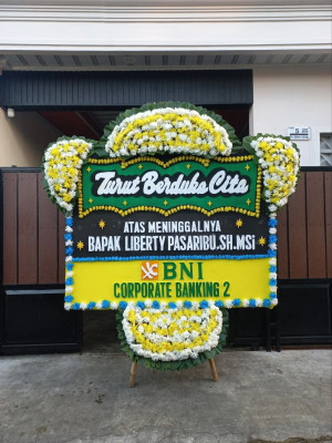 Papan Bunga Duka di Kertajaya